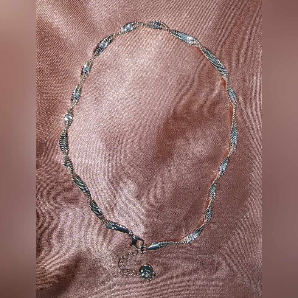 Liz Claiborne necklace